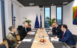 Ceyhun Bayramov Aİ rəsmisi ilə görüşüb - YENİLƏNDİ