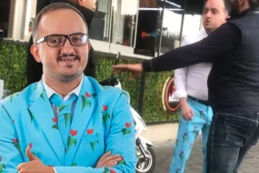 \"Qırmızı adam\" döyüldü - ANBAAN VİDEO