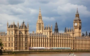 Britsniya parlamentindən Bakı və İrəvana DƏSTƏK