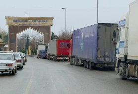 “Qırmızı körpü” gömrük postunda sıxlıq - mindən çox yük maşını gözləyir