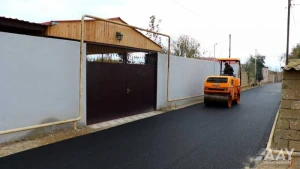 Pirallahı rayonunda Elmar Nəbiyev küçəsi təmir edilir - VİDEO