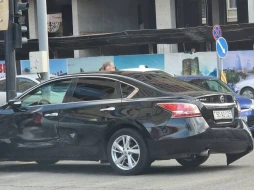 SON DƏQİQƏ! Bakıda yüksək vəzifəli şəxsin xidməti maşını qəzaya uğradı - FOTO