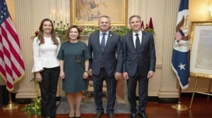 Azərbaycan səfiri Blinkenlə görüşdü 