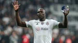 Əbubakardan imtina edən \"Beşiktaş\" formanı bu futbolçuya geyindirir