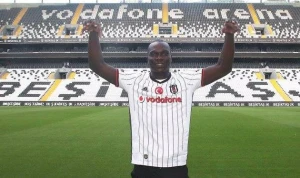 \"Beşiktaş\" Abubakarı bu qiymətə satır 