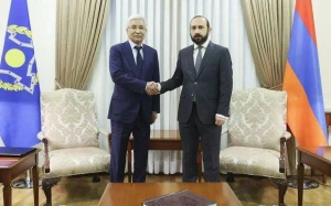 KTMT Baş katibi Mirzoyanla Qafqazı müzakirə etdi