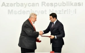 Yuli Qusmana “Şərəf” ordeni təqdim edildi - FOTOLAR