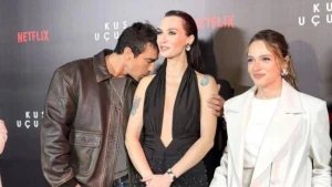 Birce Akalay İbrahim Çelikkolun onu öpməsindən danışdı - \"Bizimki qardaşlıqdır\"