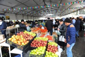 Yeni il qabağı paytaxt bazarlarında QİYMƏT - VİDEO