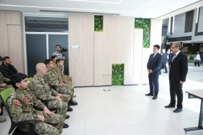 Şəhid ailələrinə və əlilliyi olan şəxslərə daha 200 mənzil və fərdi ev verildi - FOTO