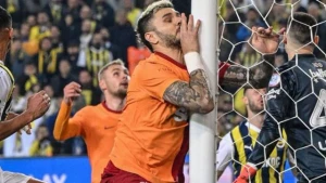 İkardinin derbidə yanaq sümüyü sındı - FOTO