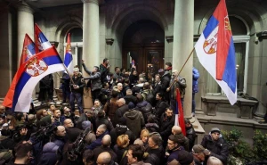Belqradda nə baş verir?: Vuçiç xalqa müraciət edib - VİDEO