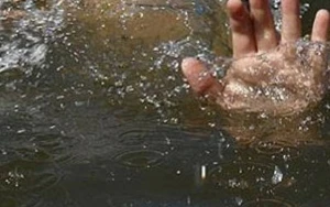 10 yaşlı uşaq su kanalına düşdü