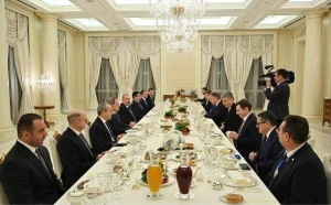 Yohannisin şərəfinə rəsmi ziyafət verildi