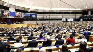 Avropa Parlamentində iki deputatın toxunulmazlığı götürüldü - SƏBƏB