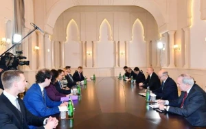 Prezident qəbullar keçirdi - FOTOLAR