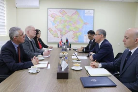 Devid Moranla Muxtar Babayev arasında görüş keçirildi