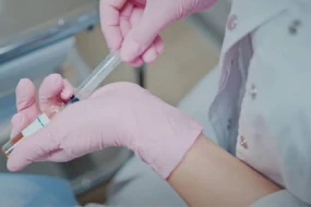 Evdə tibbi xidmət alanların nəzərinə - Ağır fəsadları ola bilər (VİDEO)