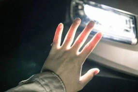 Qubada avtomobil piyadanı vuraraq öldürdü