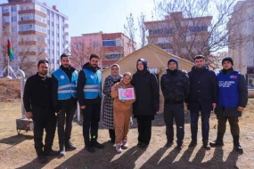 Azərbaycan könüllülərinin zəlzələ bölgəsindəki növbəti günü - FOTOLAR