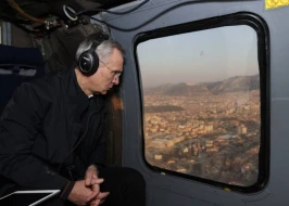 NATO Baş katibi Hulusi Akarla zəlzələ bölgəsini havadan izləyib - FOTO