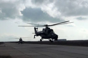 Hərbi pilotlar təlim-məşq uçuşlarını icra ediblər - VİDEO