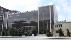 Yevlaxın Qoyunbinəsi kəndində istismar müddəti başa çatan qaz xətləri yenilənir - VİDEO