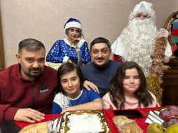 Bu meyxanaçılar Rəşad Dağlının övladlarına belə YENİ İL SÜRPRİZİ etdi - FOTO