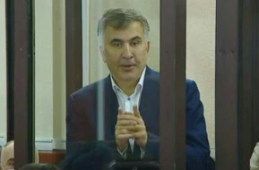 Saakaşvilidən məhkəməyə tələb: İşə fasiləsiz baxılsın!