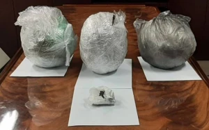 Xəzərdə çəlləklərə bərkidilmiş kisədə narkotik aşkarlandı