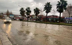 Antalyada qasırğa - Küləyin sürəti saatda 70 km-ə çatdı
