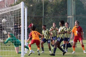 Qalatasaray”  “Fənərbağça”ya qalib gəldi - Bu dəfə qadınlar...