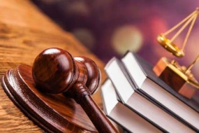 Narkotik çəkib körpəsini həyətə tullayan ata ilə bağlı QƏRAR