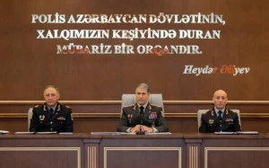 Vilayət Eyvazov əməliyyat müşavirəsi keçirdi - FOTO