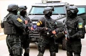Polis Göyçayda əməliyyat keçirdi: Paytaxta narkotik aparmaq istəyən şəxslər saxlanıldı- FOTO