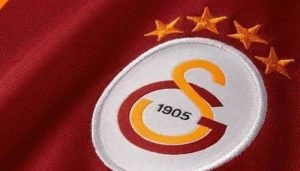 \"Qalatasaray\" əfsanəvi futbolçunun oğlunu transfer edir