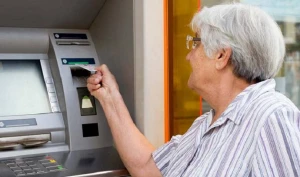 Azərbaycanda qadınların pensiya yaşı artdı - CƏDVƏL