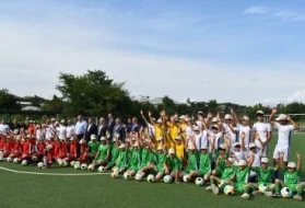 Deputatlar Marneulidə gənclərlə görüşdü