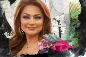 Mələkxanım Əyyubova oğlu, gəlini və nəvələri ilə - FOTOLAR