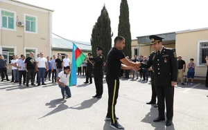 Həqiqi hərbi xidmətə çağırış davam edir