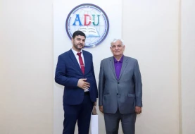 Kamal Abdulla Əlcazairin Naama Universitet Mərkəzinin rektoru ilə görüşdü - FOTOLAR