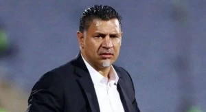 Əli Dayi İranı tərk etdi