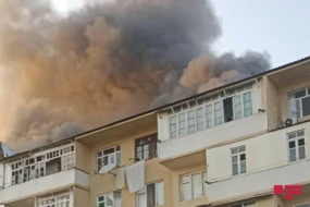 Zərdabda yaşayış binası yanır