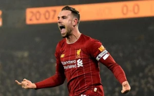 \"Liverpul\"un kapitanı Cerrardın komandasına keçir