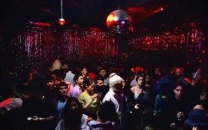 Bakıda gecə klubunda insident - “Bizi öldürəcəyini dedi”