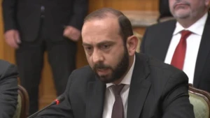 İrəvan Bakı ilə danışıqlar aparmağa meyillidir - Mirzoyan