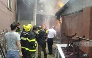 İsmayıllıda ev və mağazalar yandı - FOTO