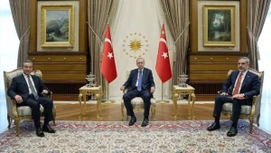 Ərdoğan çinli nazirlə Orta Dəhlizi müzakirə etdi