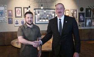 İlham Əliyev Volodimir Zelenski ilə görüşdü - FOTO