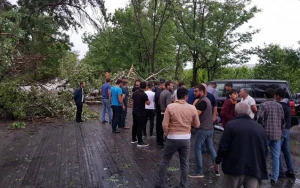 Yağış Qaxdakı yollarda da məhdudiyyət yaratdı